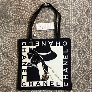 CHANEL GWP Black and Cream Graphic Tote